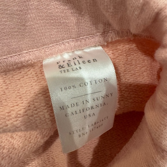 Frank & Eileen Light Pink Travel Sweat Set - Picture 10 of 10